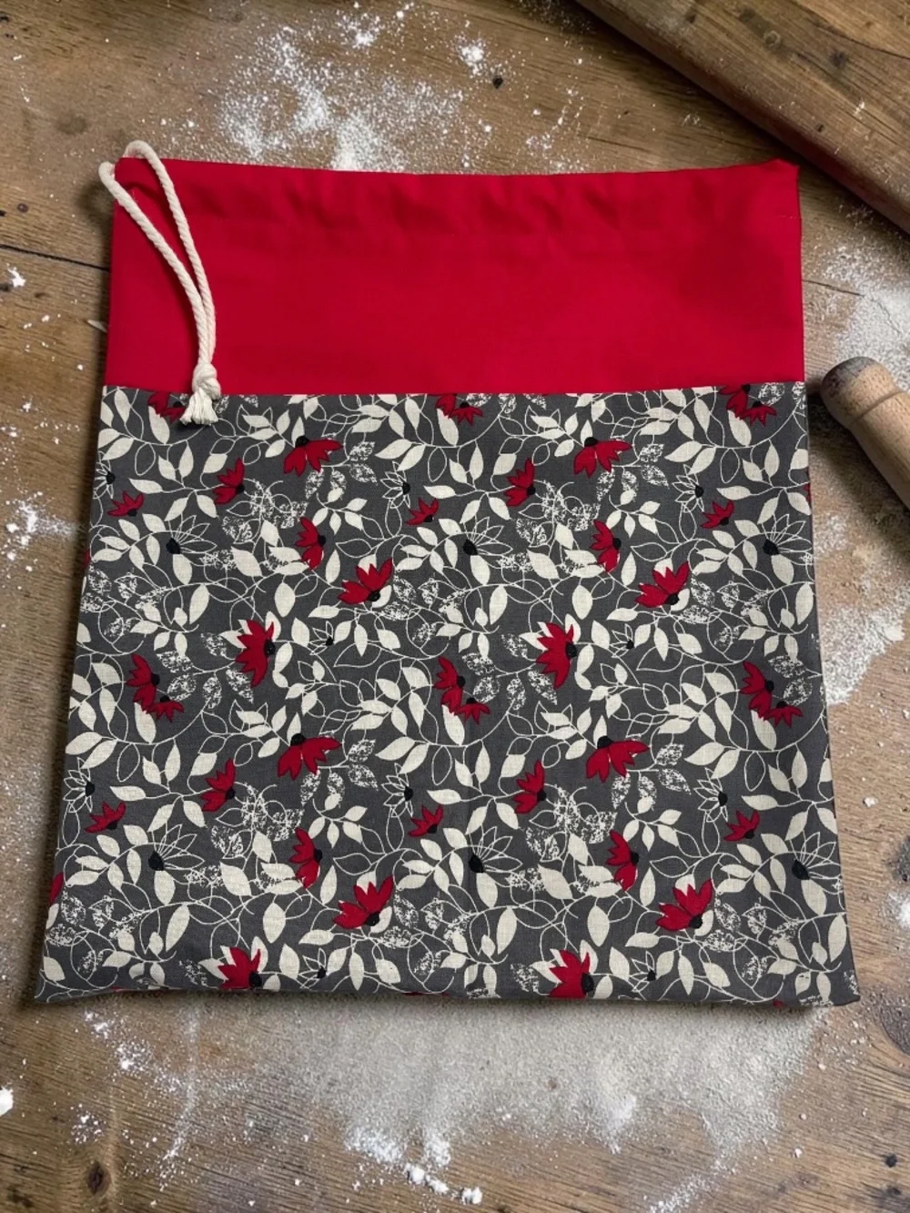 Red Floral Vine Cotton Bread Bag, Cloth Reusable Bread Storage Bag, Handmade Bag